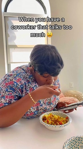 Dealing with Chatty Coworkers - Lunch Break Woes