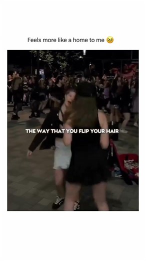 One Direction - What Makes You Beautiful (Harry styles) #music #trending #shorts