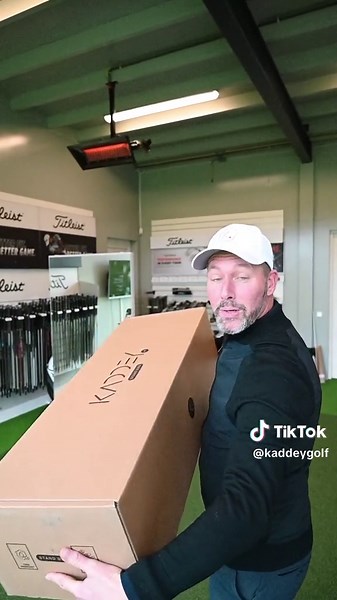 Unboxing a New Standbag with Mark Reynolds