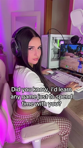 Gamer Struggles in Minecraft and Valorant