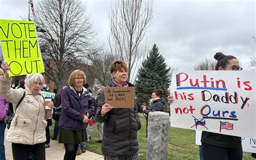 Anti-Trump protest comes to Beverly