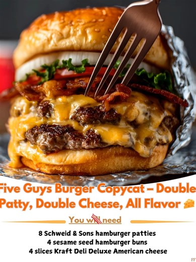 "Five ☃️ Guys Burger Copycat – Double Patty, Double Cheese, All Flavor 🧀🥓 Crave-worthy cheesy double burgers stacked high with crispy toppings and classic Five Guys flavor. 🥄 Ingredients (Makes 4 Burgers): Burgers: 8 burger patties (≈¼ lb each, or 2 lbs total ground chuck) 4 sesame seed buns" 🔥 | Cooking with Mommy