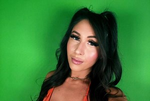 [ LIVESTREAM ] 1h 56m | C/NC, feet, encouraged bi and booty play - Princess Skylar Official Profile | LoyalFans