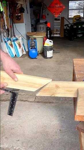 Perfect 90 Degree (no speed square?) -Woodworkers Tips & Tricks - Carpentry #wood