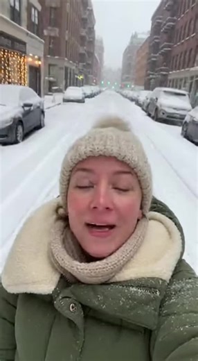 She just wanted a snowflake but the snow had bigger plans for her. 500M views in 30 days. 📈 I didn't just get lucky - I used a specific strategy that most creators ignore. Check out Bunny Honey Club AI🤫