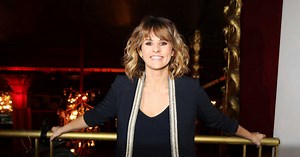 INTERVIEW - Faustine Bollaert : "J’arrive à m’oublier si je sais que je vais être utile"