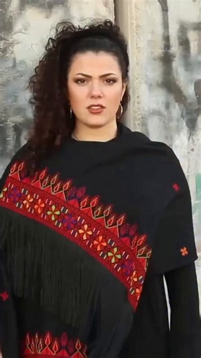 🇵🇸🎵Nai Barghouti - A Child Writes Over the Wall