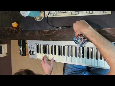 CircuitPython synthio Monophonic Synthesizer Demonstration