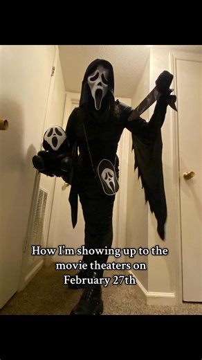 Creative Ways to Dress for Scream 7 Movie Premiere