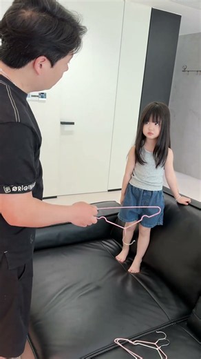 When Dad Educates His Daughter ~~~ #Dad's Parenting Routine #Daddy's Girl #Father-Daughter Moments