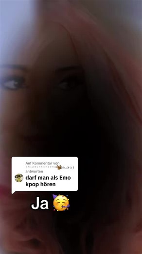 K-Pop Fan Reacts to Chipmunk Video