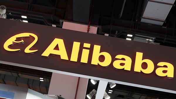 Alibaba stock falls despite AI outlook, Accenture lowers guidance