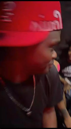 EL DEMENTE 40 on Instagram: "Capitulo 2 de la novela 😂"