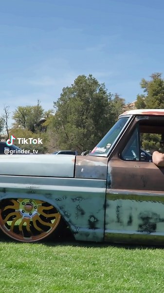 Slammed Ford F-100 #gtv #grindertv #goudelife #fordf100 #bumpsideford