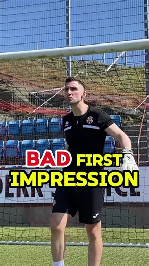 Comment GK TRIALS for trial guide Why coaches don't like you 😱 The way you show up matter. If you're showing up to training tired... Lazy... Unmatching clothes... You've already given coaches a good reason to not favor you. But if you show up rested. Fueled. Focused. Coaches will love you ... even if you're not the best❤️ #soccer #goalkeeping #goalkeepertips #goalkeepertraining #footballgoalkeeper