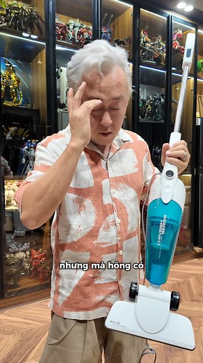 Máy hút bụi Deerma DX118C sở hữu thiết kế nhỏ gọn, dễ dàng sử dụng và di chuyển, phù hợp cho các không gian sống khác nhau. Với công suất 600W và lực hút lên tới 15.000Pa, máy mang đến khả năng làm sạch hiệu quả. Thiết kế này còn giúp người dùng dễ dàng vệ sinh các khu vực khó tiếp cận như góc tường, dưới gầm giường hay ghế sofa.Bảo hành 12 tháng cho mọi người nhen. #chucareviewkhongbooking #chuca #review #chucareview #deerma #mayhutbui #giadung | Chú Cá Review Không Booking