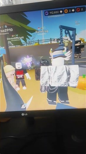 Oh my God, we even gathered together 😭😭