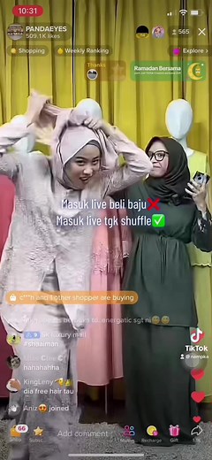 Shopping sambil berhibur gais. Baju dan host PANDAEYES xpenah mengewakan😂#pandaeyes #pandaeyesofficial #fyp #masukberanda #bajuraya2023 #bajurayacantik2023