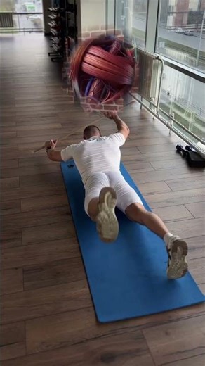 Let's achieve royal posture!