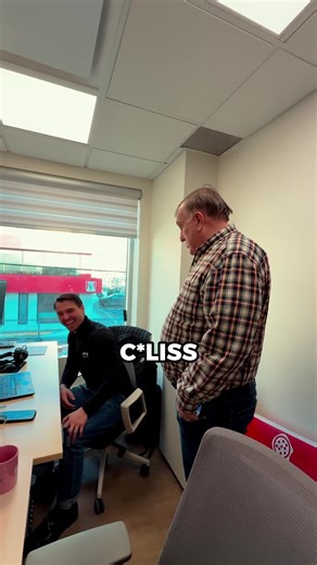 Il n'est pas gêné lui avec ses questions... Trouvez-vous que Benoit est polisson avec moi? #humour #drôle #Québec #PizzaSalvatore