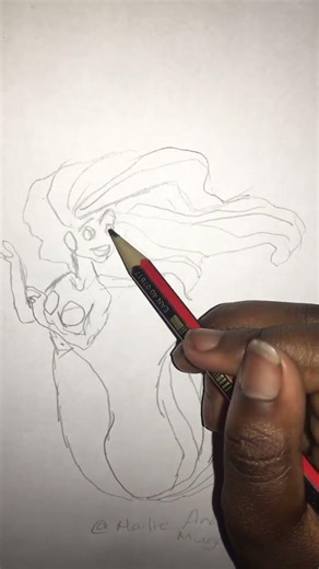 Sketching a mermaid #drawing #mermaid #howtodraw #sketch #art #pencildrawing