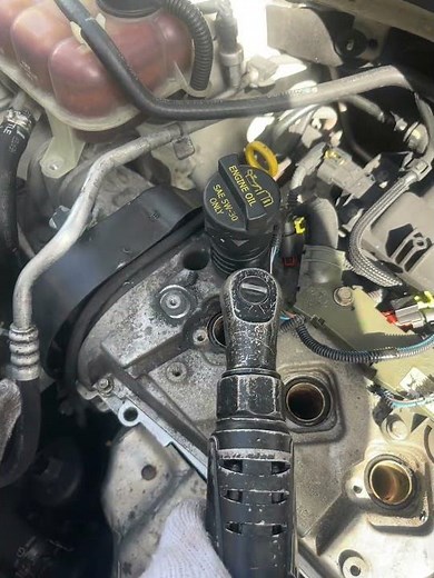 How to replace spark plugs Fiat 500 #automobile #mechanic #whowillbemylifepartnerta #diy