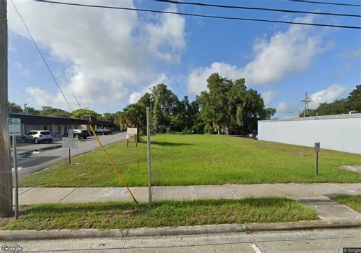 206 E New York Ave, Deland, FL 32724