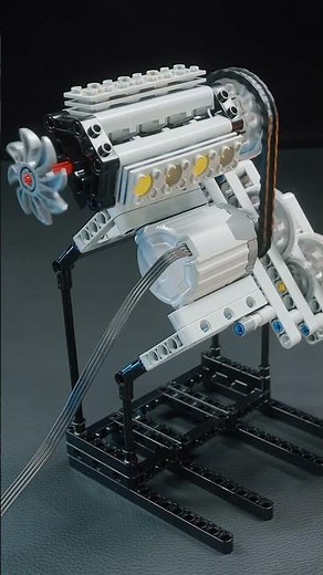 Oddly Satisfying Chain Belt Motion ⚙️ LEGO Loop