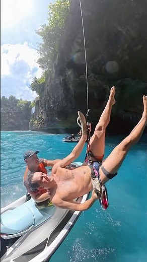 So kommen also Cliffdiver die Plattformen hoch 👀 | Red Bull Cliff Diving