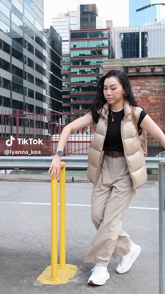 Day 1 of Being a Model: Vogue Challenge and Zara Model Poses