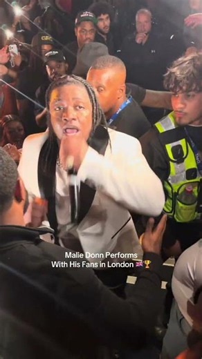 Malie Donn performed from The crowd in London 🇬🇧🏆🔥🔥🔥🔥🔥 The Golden Child 🏆 OUT NOW EVERYWHERE 🔥🔥🔥