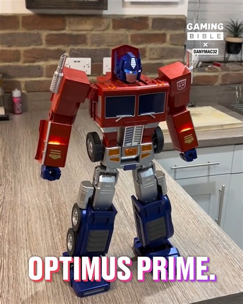 2.2M views · 21K reactions | These Transformers are incredible 勞 | GAMINGbible | Facebook