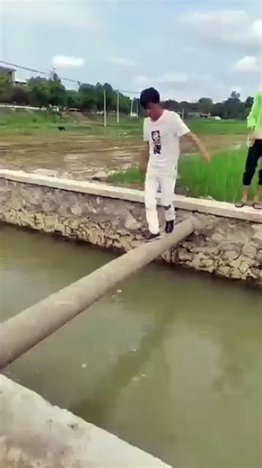 Tiktok Magician Trick Expose #shorts