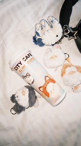 your coffee charm bestie has arrived! 🧡💚❤️ collect cuteness (and caffeine) only at 7-Eleven’s City Cafe! @711ph #CityCafeBlindCups #711ph #blindbox #unboxing | Gian Bernardino