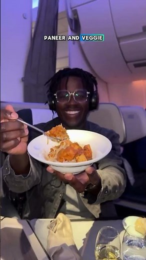 Everything we ate on Cathay Pacific’s inaugural flight from DFW to Hong Kong— in Business Class