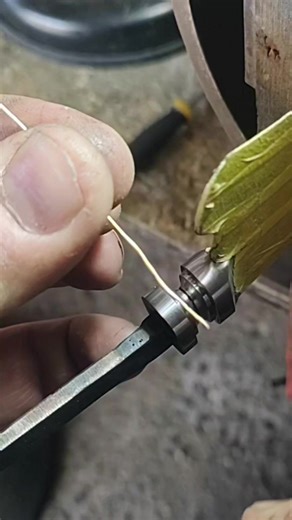 1.5M views · 10K reactions | Incrustração de ouro no colarinho. #tutorial #tutoriais #handmade | Marcelão Lubaczwski | Facebook