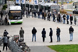 Unvaccinated Austrians ages 12 and older awoke on Monday confined to their homes for all but essential activities, as one of the strictest coronavirus lockdowns in Europe went into effect. https://nyti.ms/3wWkhM8 | The New York Times