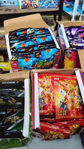 Unboxing In-Stock Blind Bags: LEGO Toys!