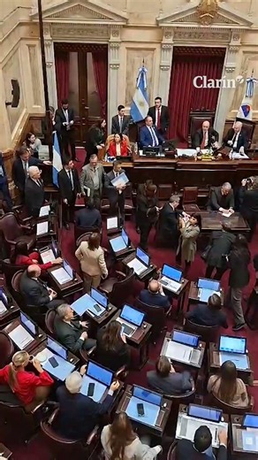 Session seeking questioning of Manuel Adorni collapses