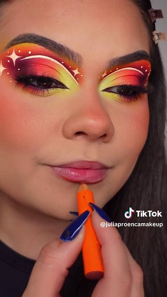 Tutorial de Maquiagem: Efeito Molhado e Tendências TikTok