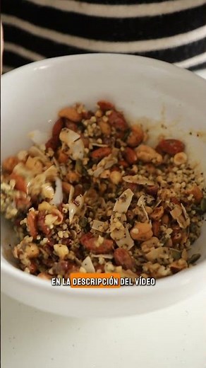 Homemade Granola | Keto Recipe with Laura