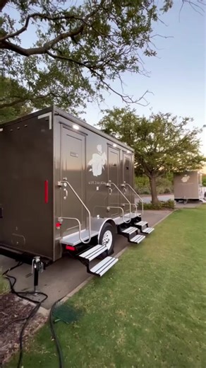 People don’t think about restrooms for their party. Opt for a beautiful clean portable restroom separated from your house, your guests will appreciate it ❤️😉. Servicing all or LA, Riverside County, San Diego and more!