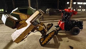 Japanese and U.S. Giant robot battle, Suidobashi heavyweight "Kuratasu" pulls off the 1st victory with full punch