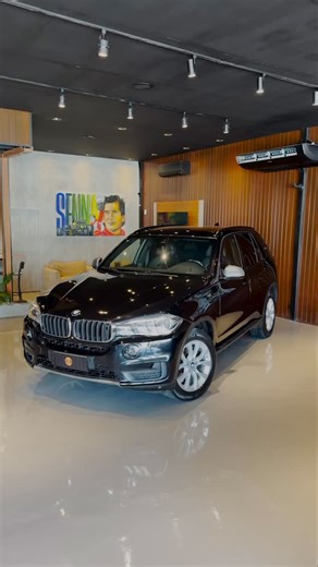 𝑩𝒓𝒂𝒏𝒈𝒊𝒂𝒏 𝑴𝒐𝒕𝒐𝒓𝒔 ® on Instagram: "BMW X5 Security Plus 50i V8 TwinPower Turbo – 2015 (Blindagem VR6 de fábrica) ▀▀▀▀▀▀▀▀▀▀▀▀▀▀▀▀▀▀▀▀▀▀▀▀▀▀▀ Ano/Modelo: 2015 • KM: 92.000 Motorização: 4.4 V8 TwinPower Turbo • 450 cv • Câmbio automático de 8 marchas • Tração integral xDrive Blindagem: VR6 original de fábrica (Security Plus) Destaques e Equipamentos: ✔️ Blindagem VR6 feita pela própria BMW — padrão internacional de segurança ✔️ Proteção estrutural reforçada (carroceria, colunas, portas