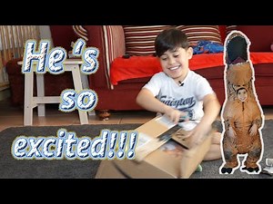 Jurassic World Inflatable T-Rex Costume | Unboxing | Vlog | The Family S Diary ||
