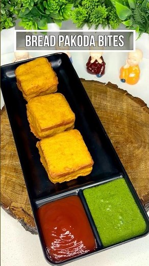Crispy Bread Pakoda Bites in Just 10 Minutes | Quick Indian Snack #Shorts #FoodieMPWali #Recipe