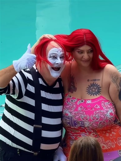 Tom The Mime: Hilarious Street Performance Reactions