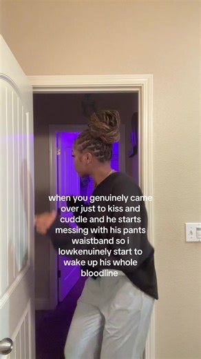 ind (@comegetindiespanties)’s video of waistband