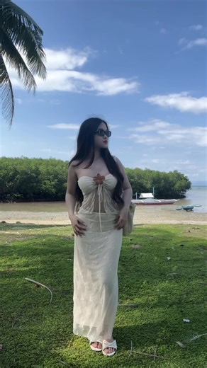 Perfect Beach Outfit for Summer Days