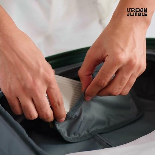 Urban Jungle by Safari Large Trolley Bag (75 Cm) Suitcase For Men And Women Review